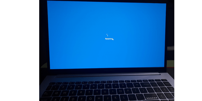 máy tính, laptop bị restarting